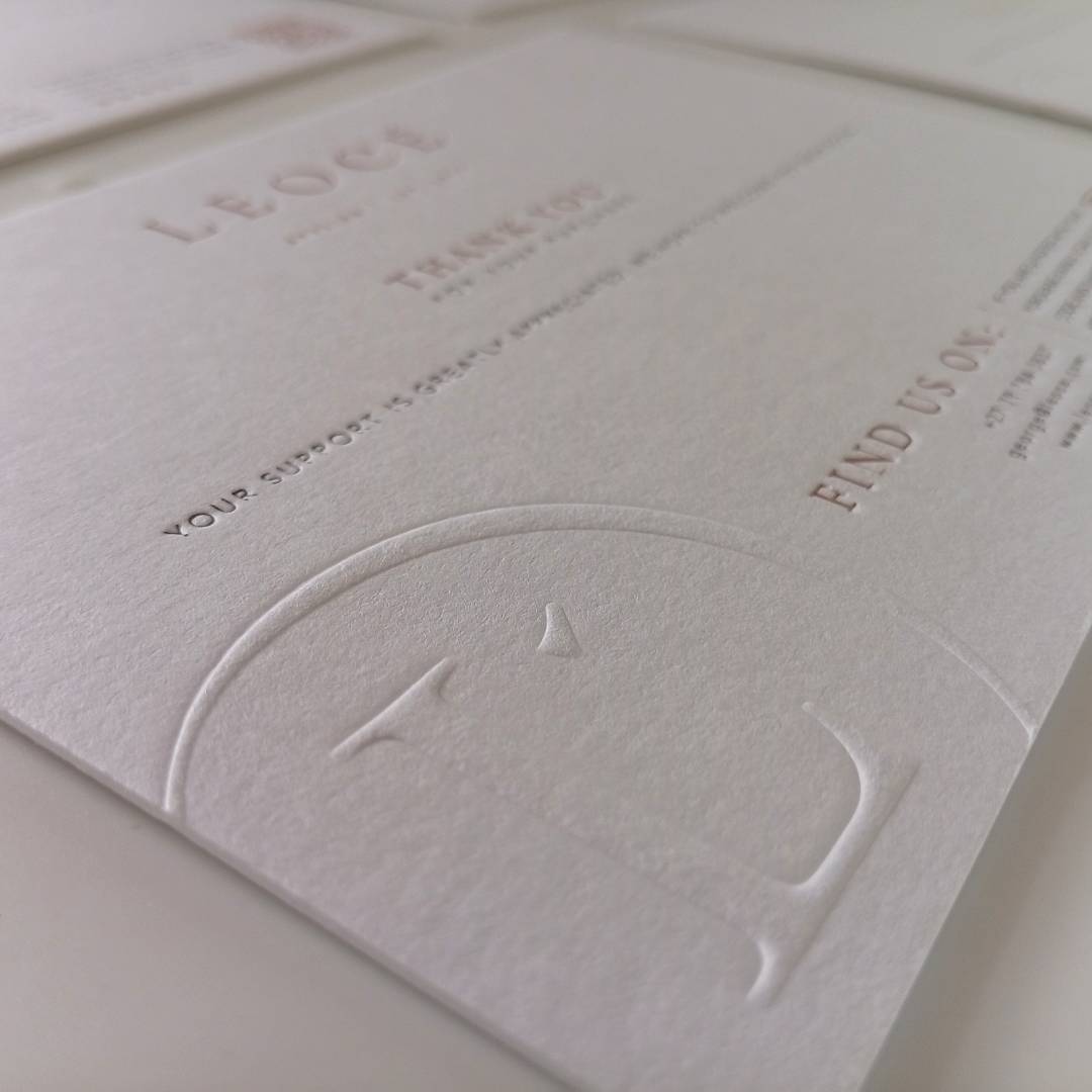 Photo of the Leocé Luxury Thank You Cards showing the debossed L monogram logo